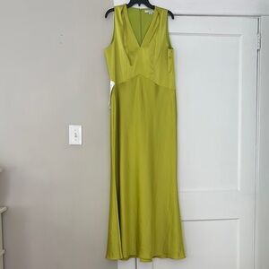 Elegant Lime Green Sleeveless Dress